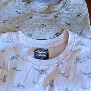 BUNDLE 2 T-shirts Shark pink  GRAY Deer print Massive Apparel  Old Navy